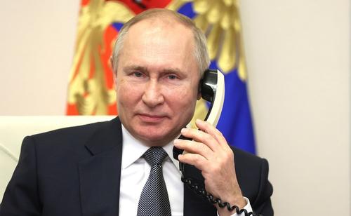Президент ОАЭ поздравил Путина и народ России с предстоящим юбилеем Победы